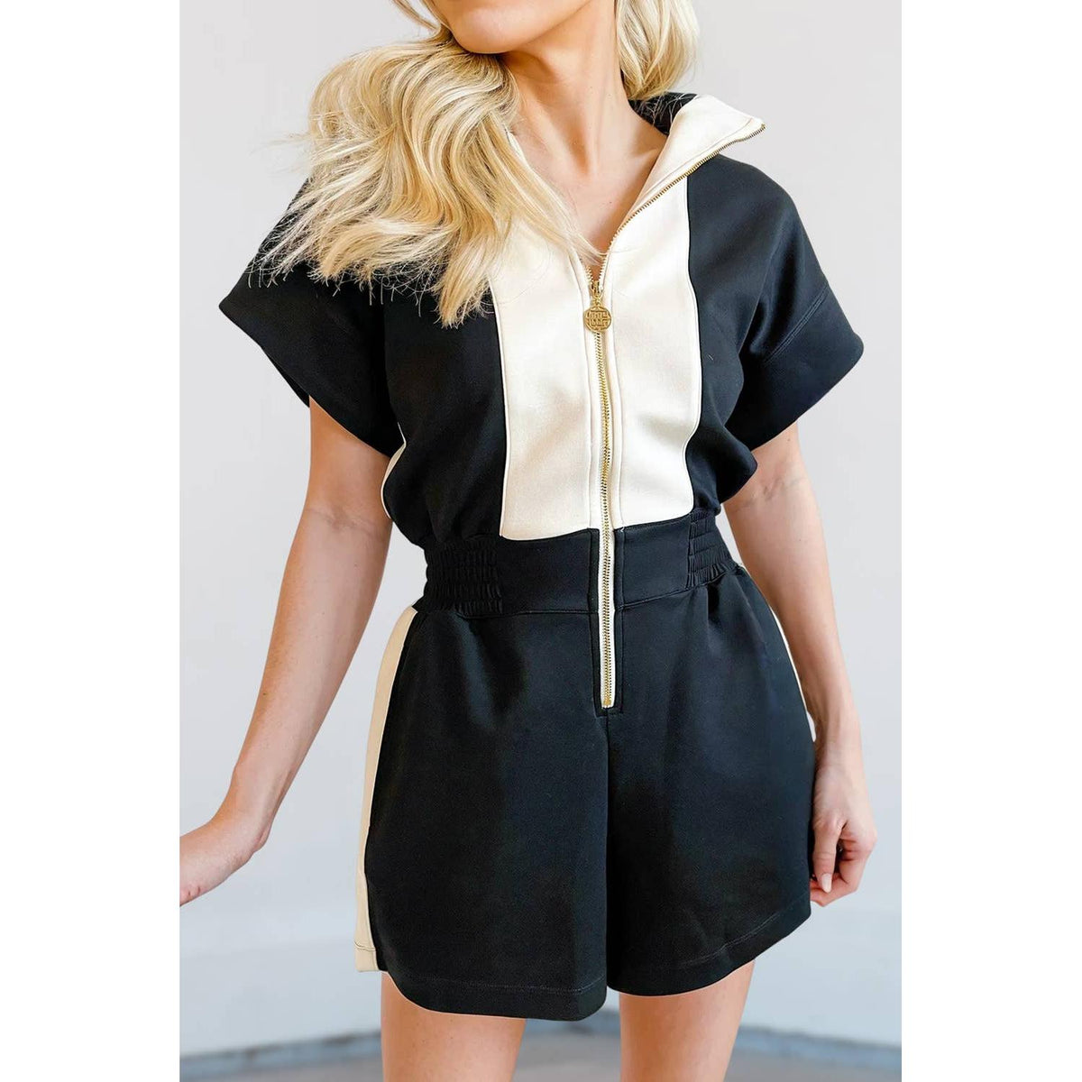 Zelda Contrast Collar Zip Front Romper