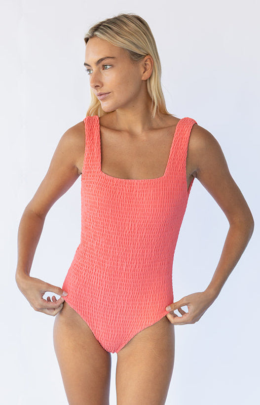 Jenni One Piece