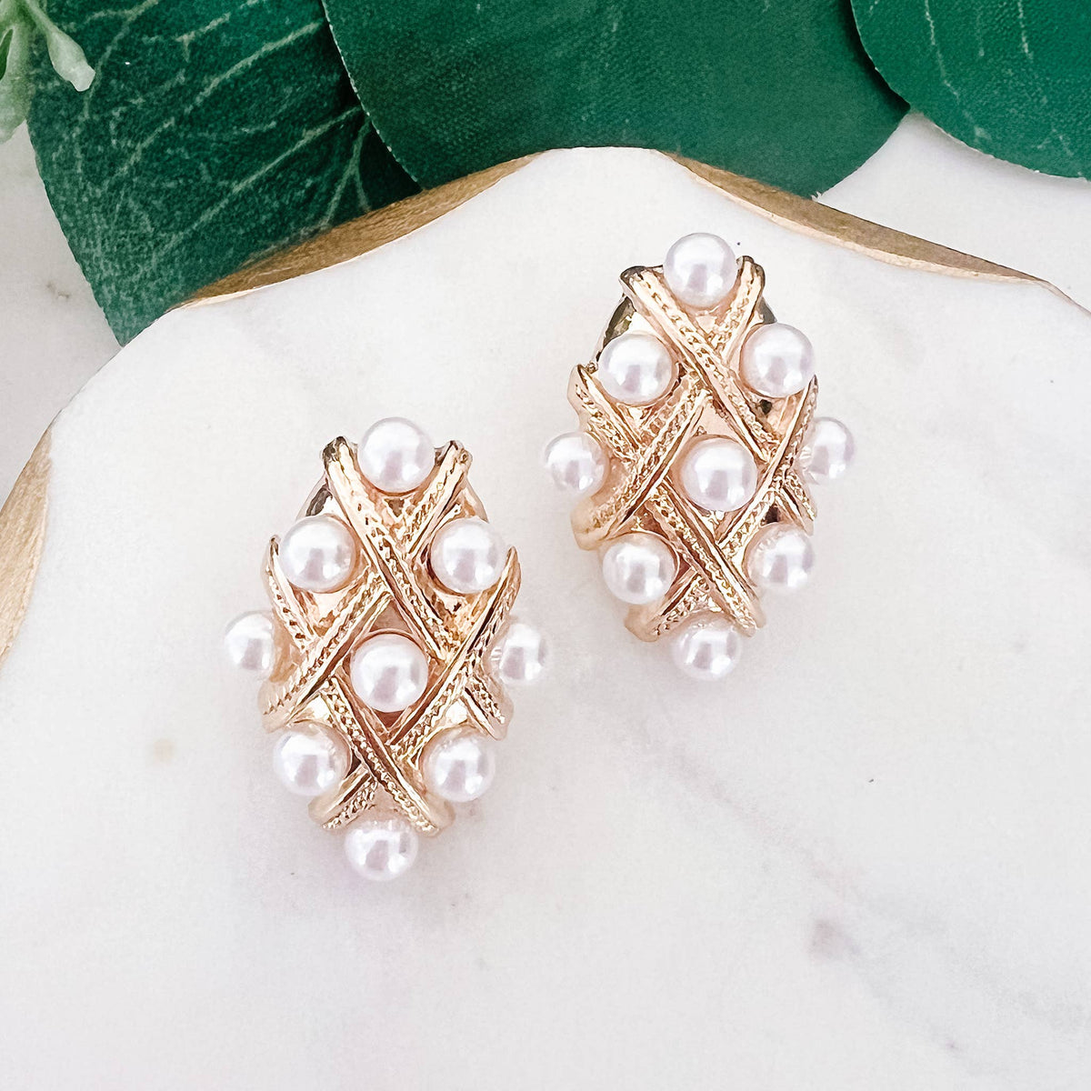 Checkered Pearl Stud Earrings