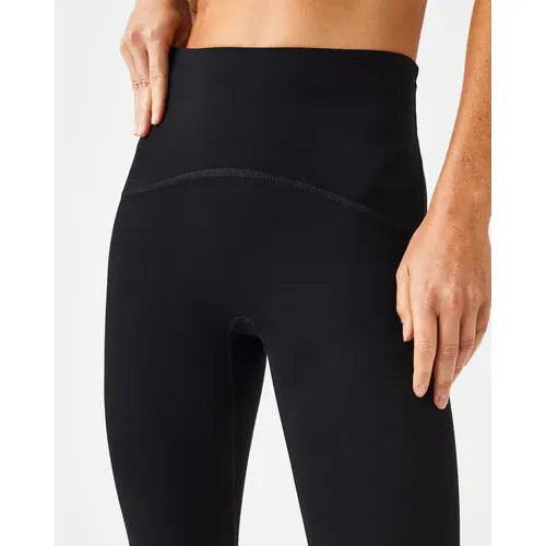 SPANXshape™ Booty Boost® 7/8 Leggings