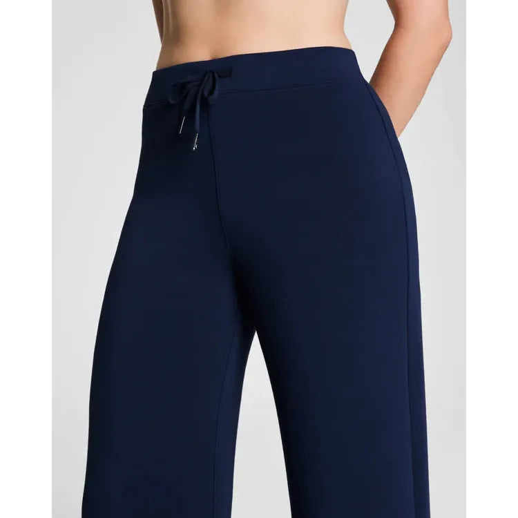 Petite SPANX AirEssentials® Wide Leg Pant