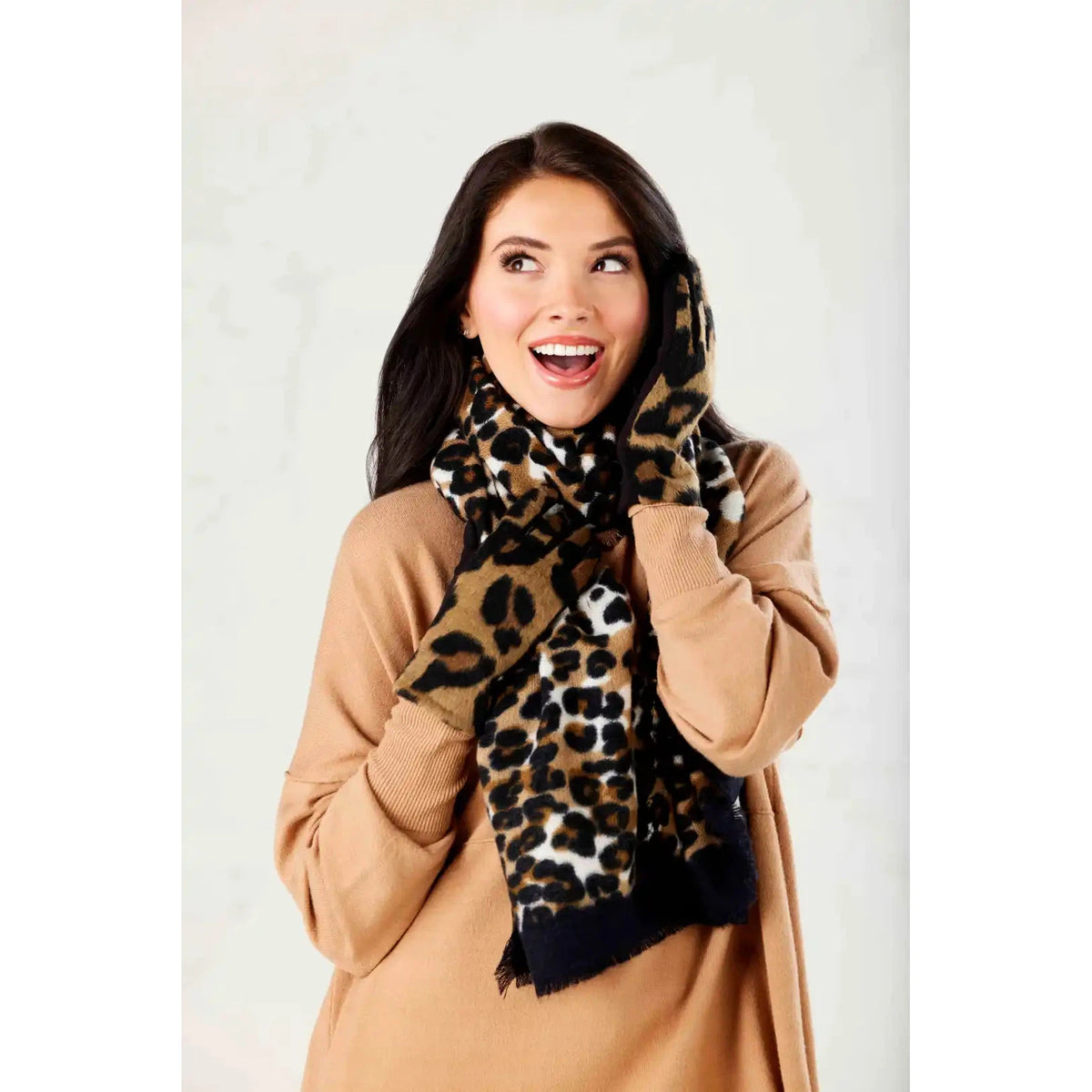 Leopard Scarf/Gloves Gift Set