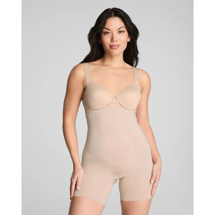 SPANXsculpt™ OnCore High-Waisted Mid-Thigh Short