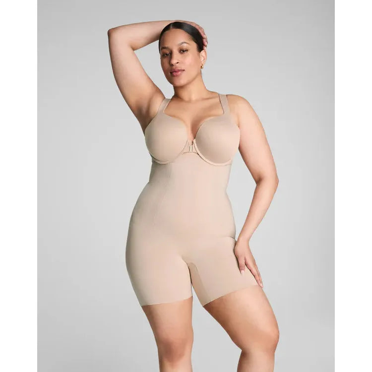 SPANXsculpt™ OnCore High-Waisted Mid-Thigh Short