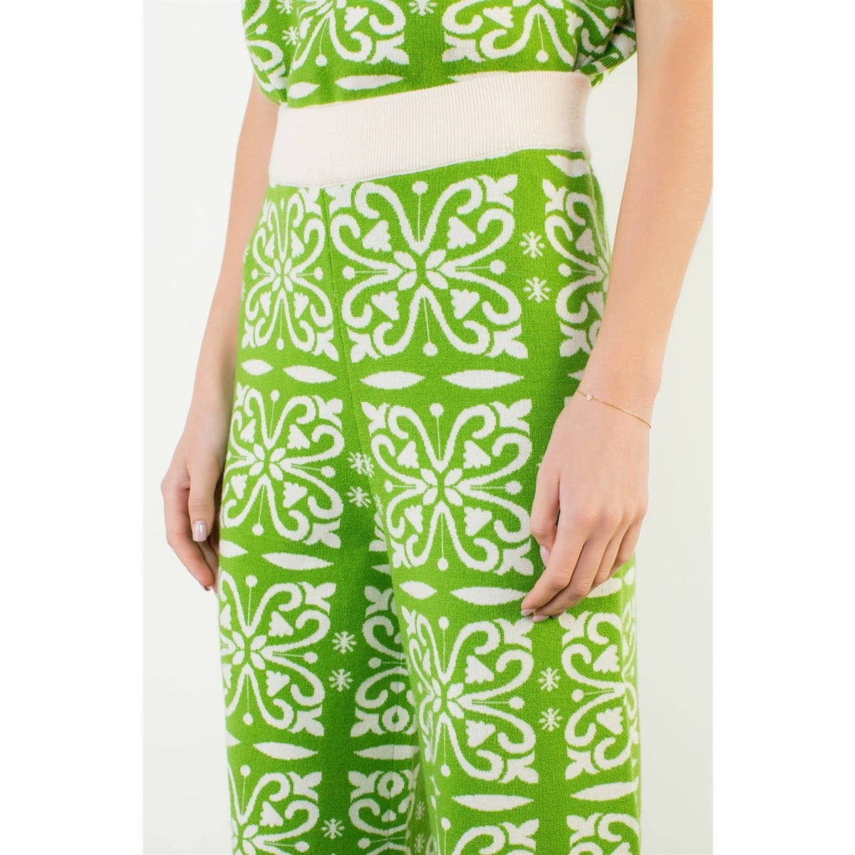 Floral Pattern Knitted Pants