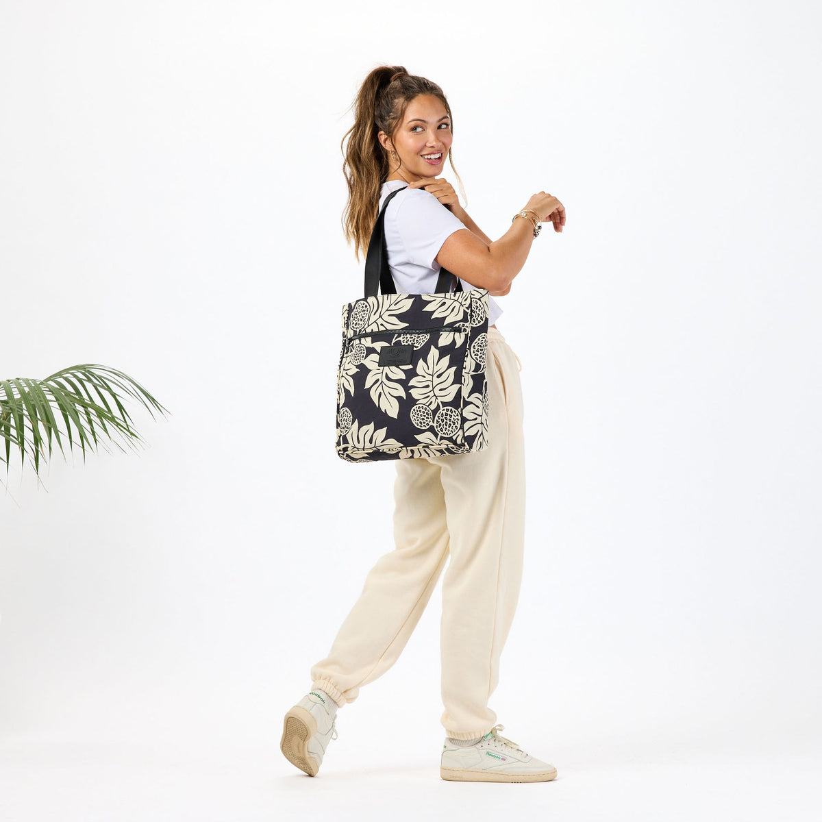 Holomua Keep it Light Daily Tote